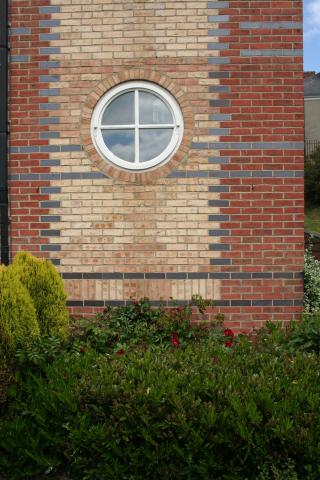 Riverside Lodge, brickwork detailing